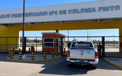 Donación de caniles por parte de internos del penal